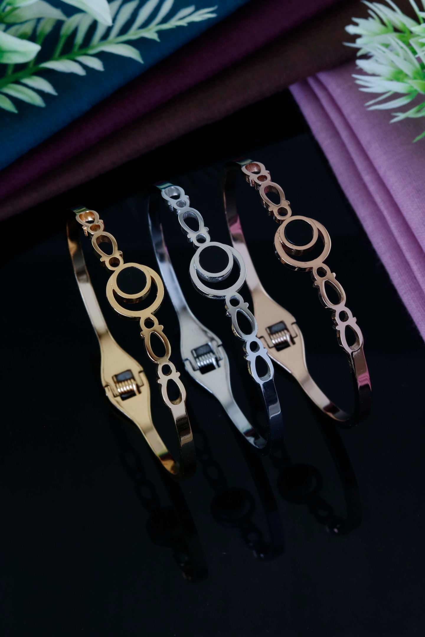 Orbit Link Elegance Cuff Bracelet