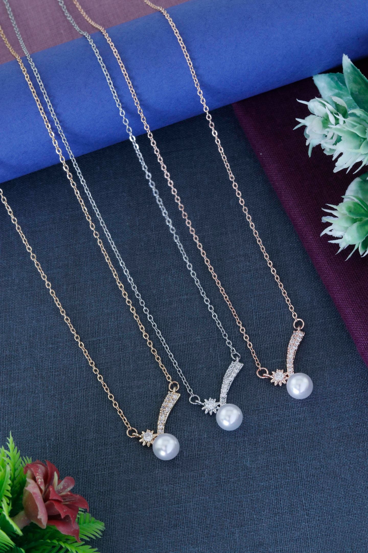 Pearl Curve Sparkle Pendant Necklace