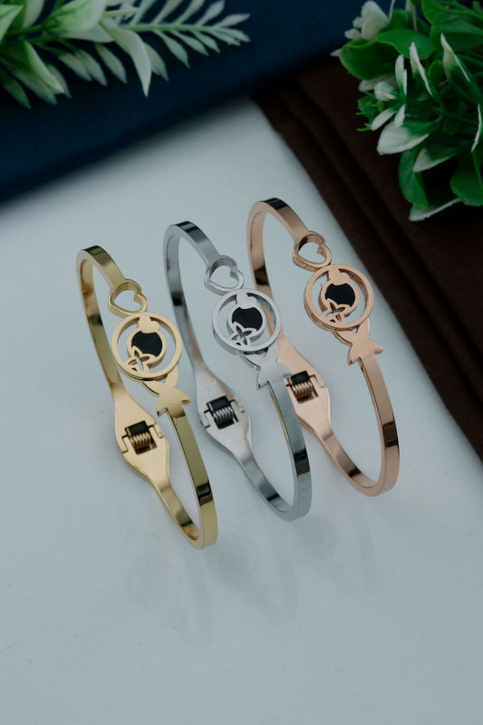 Minimal Heart & Ring Charm Bracelet