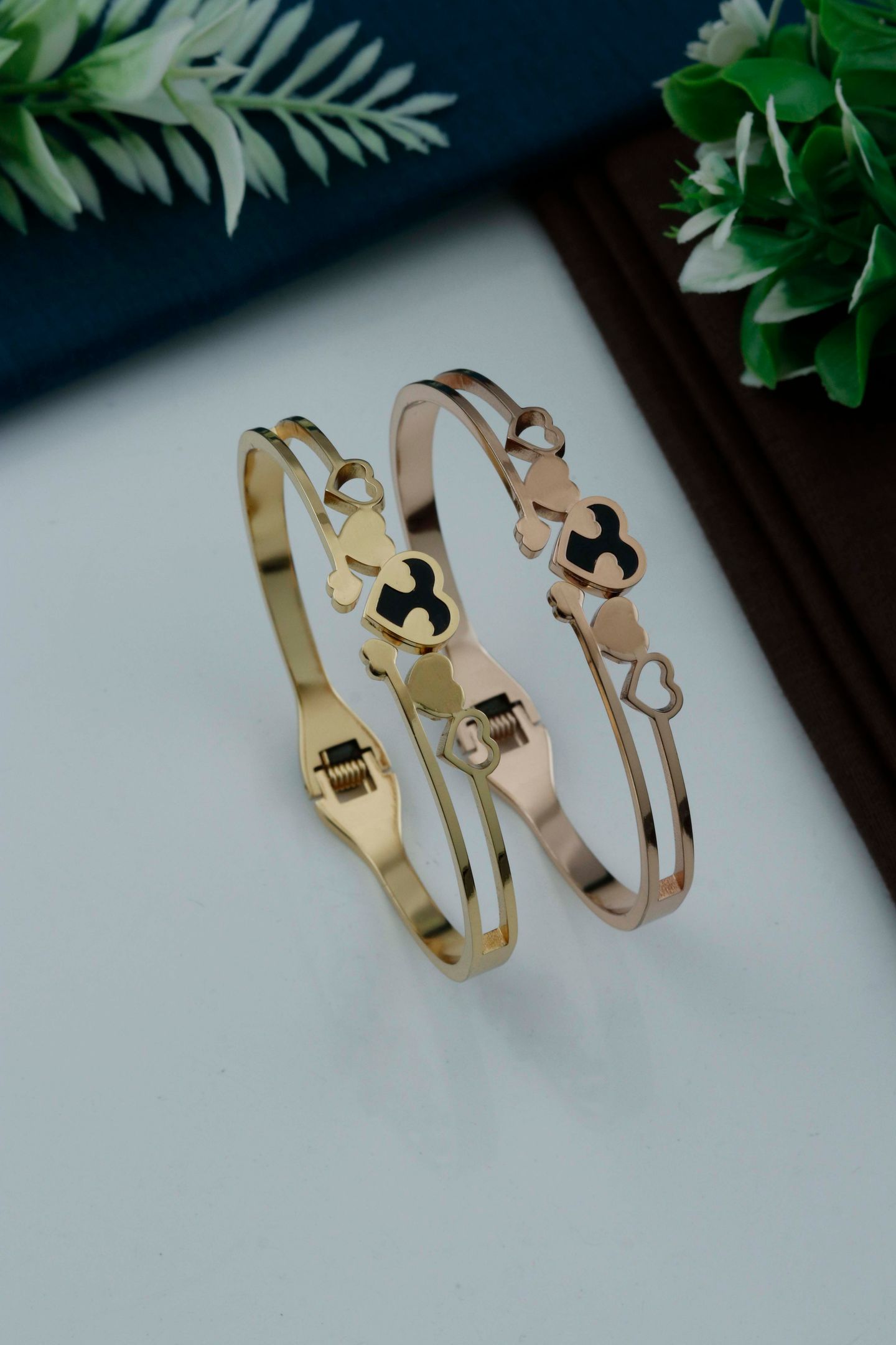 Luxury Heart Chain Cuff Bracelet