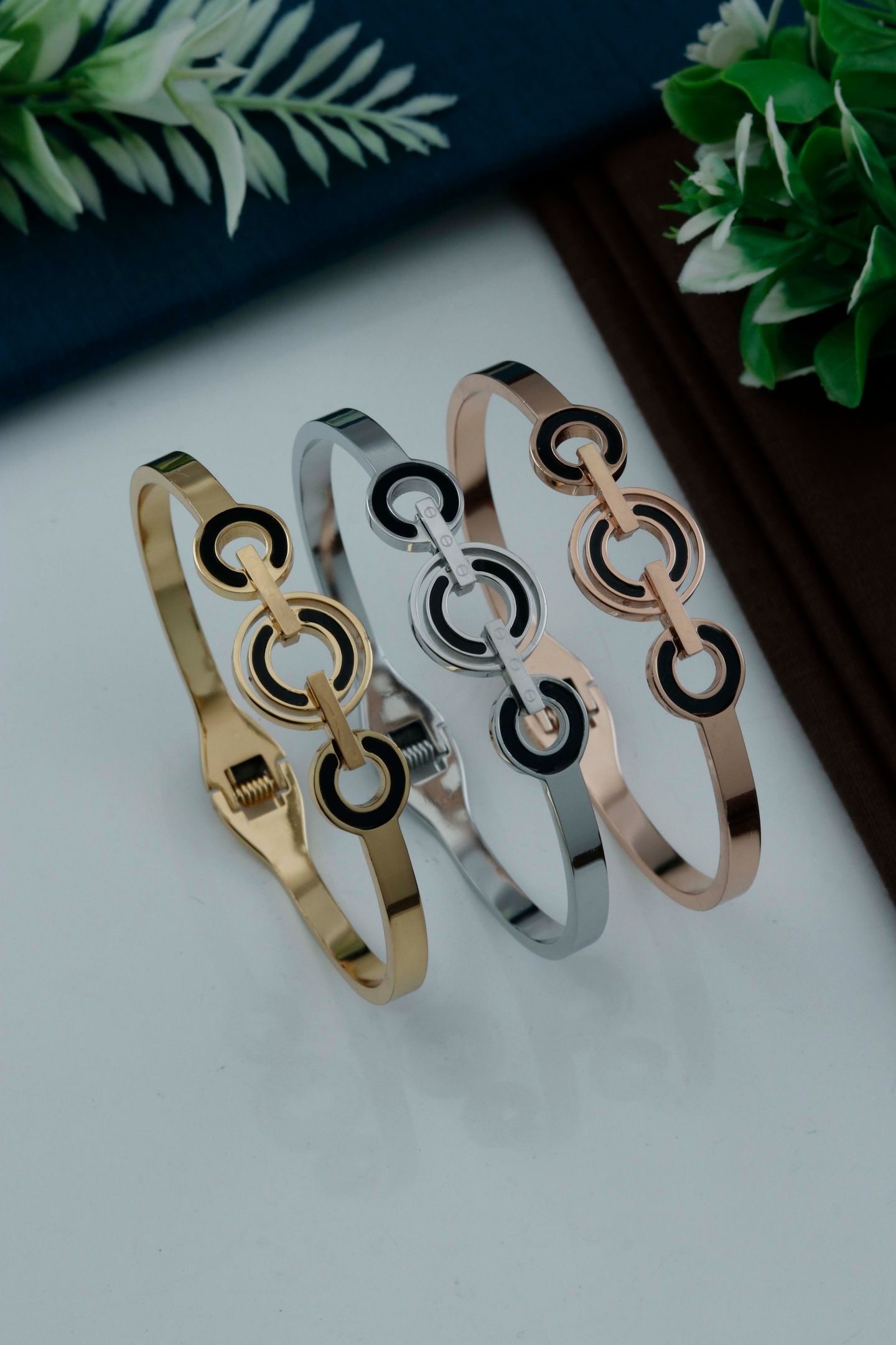 Luxury Geometric Chain Cuff Bracelet