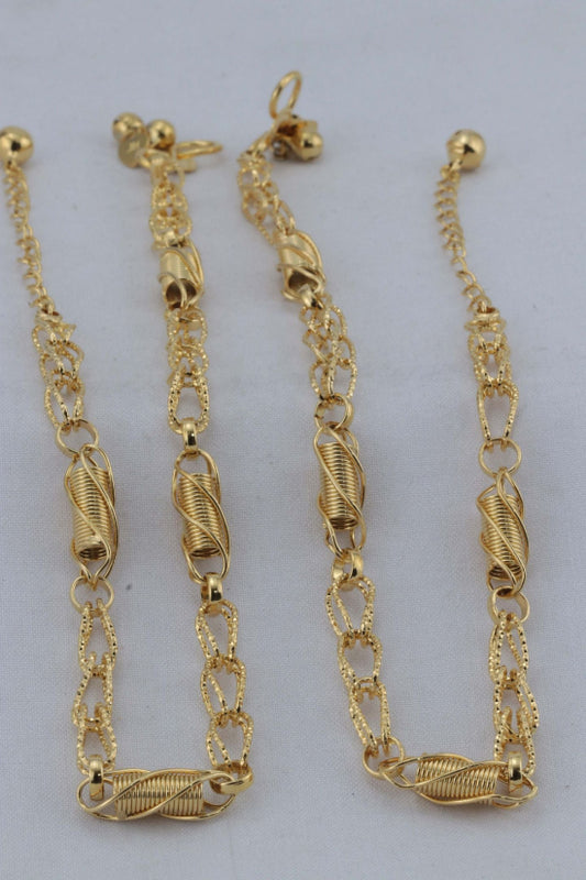 Twist Design Gold Anklet