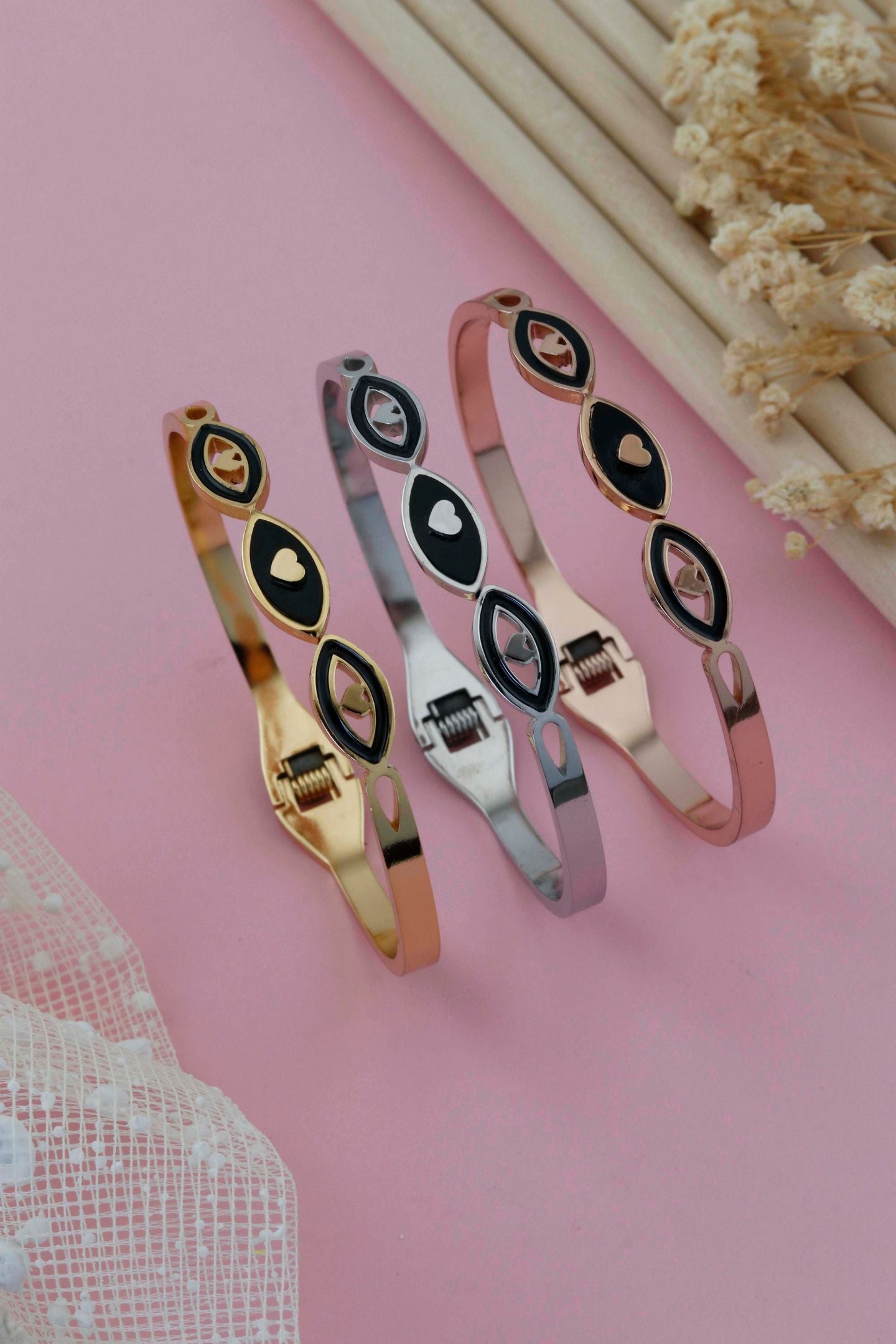 Classic Heart & Eye Statement Bracelet